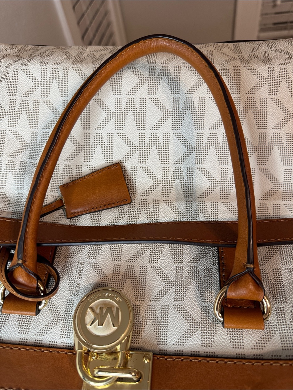 MICHAEL Michael Kors Large Hamilton Tote - Picture 13 of 14